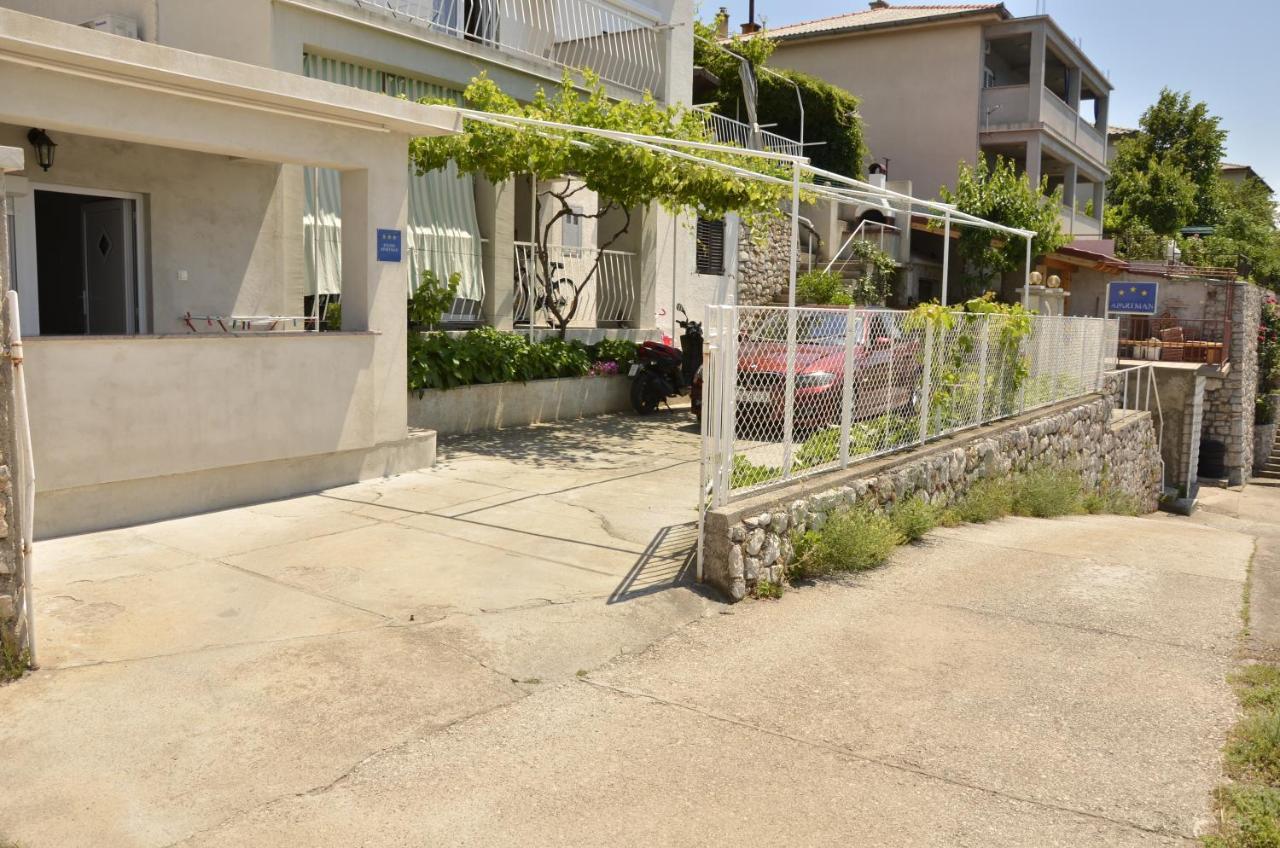 Apartmani Silvana&Vera Senj  Exterior foto
