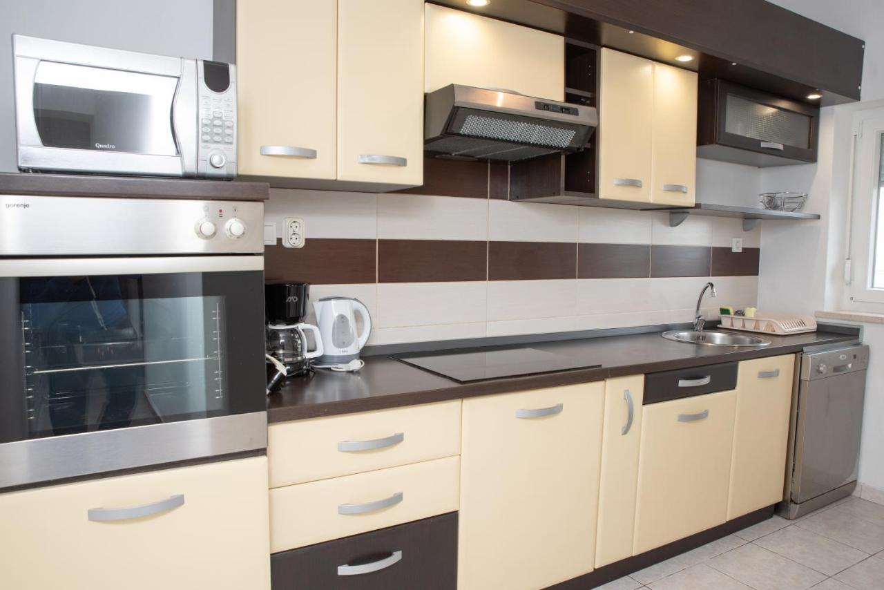 Apartmani Silvana&Vera Senj  Exterior foto