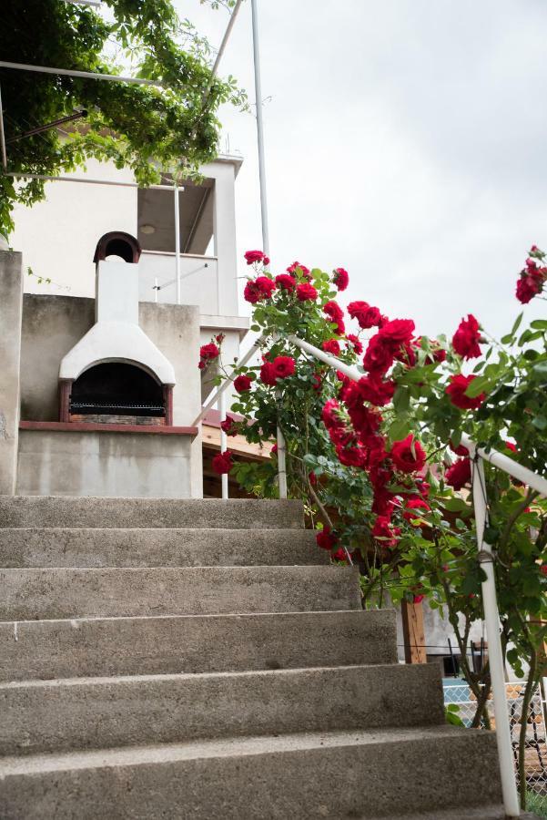 Apartmani Silvana&Vera Senj  Exterior foto